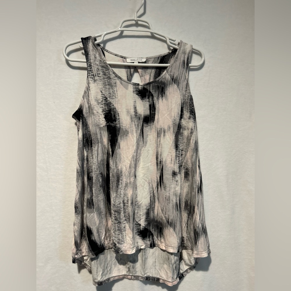 Marveled black and white lose fit tank top blouse